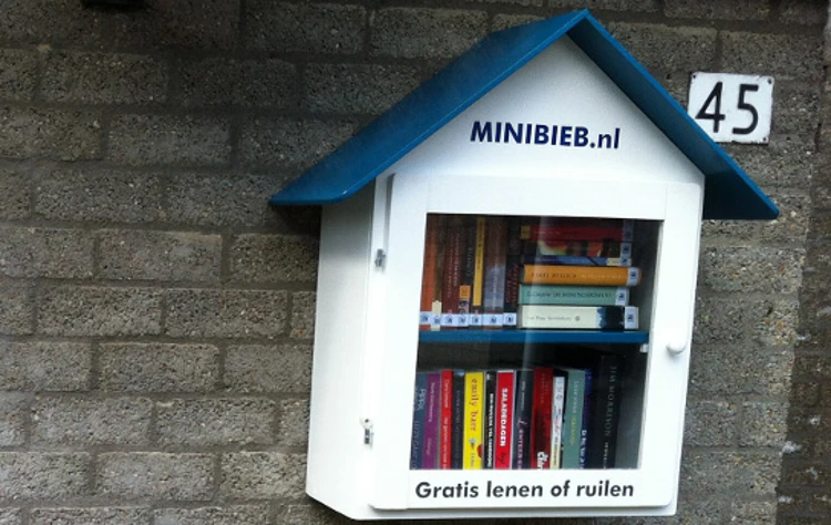 Gratis lenen of ruilen bij de Minibieb