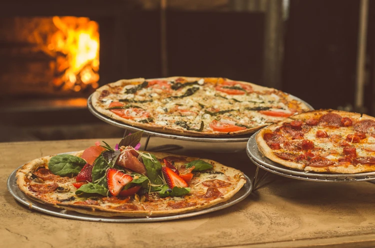 In Amerika is 36 procent van de pizza’s belegd met pepperoni. In Japan zijn inktvis, mayonaise en bacon populair.