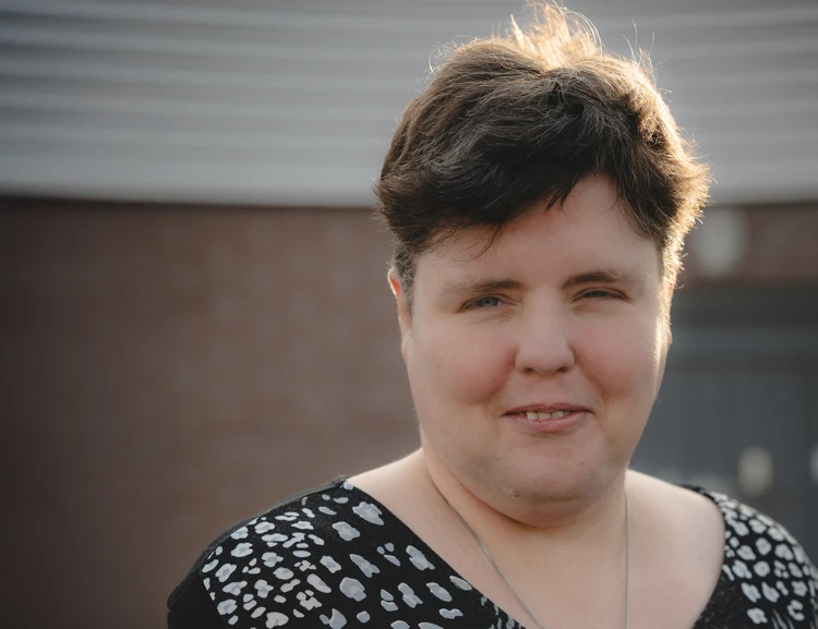 Marjolijn kreeg in 2021 te horen dat ze ongeneeslijk is. Zij helpt nu anderen met haar ervaring.