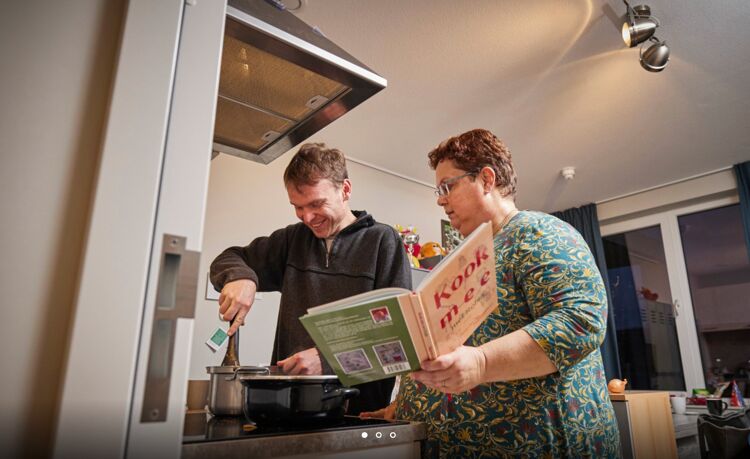 Robin en Margo hebben alle recepten samen uitgeprobeerd.