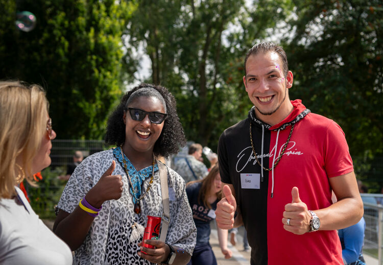 Met ABCDate en ABCMaatje kunnen mensen met een beperking veilig contact leggen.