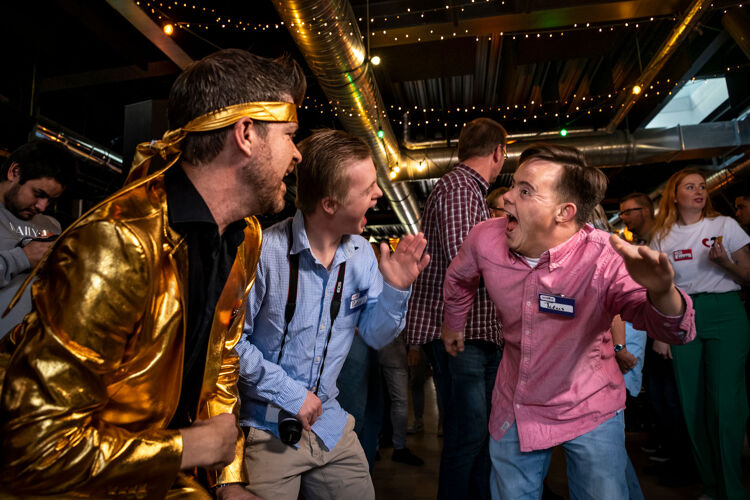 Veel blije gezichten op het ABCMaatje feest in Den Haag!