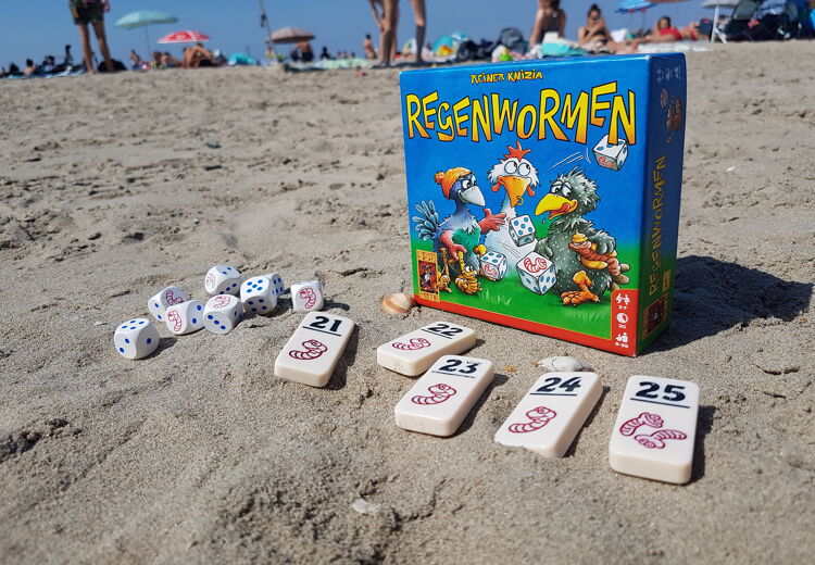 Regenwormen kan ook op het strand