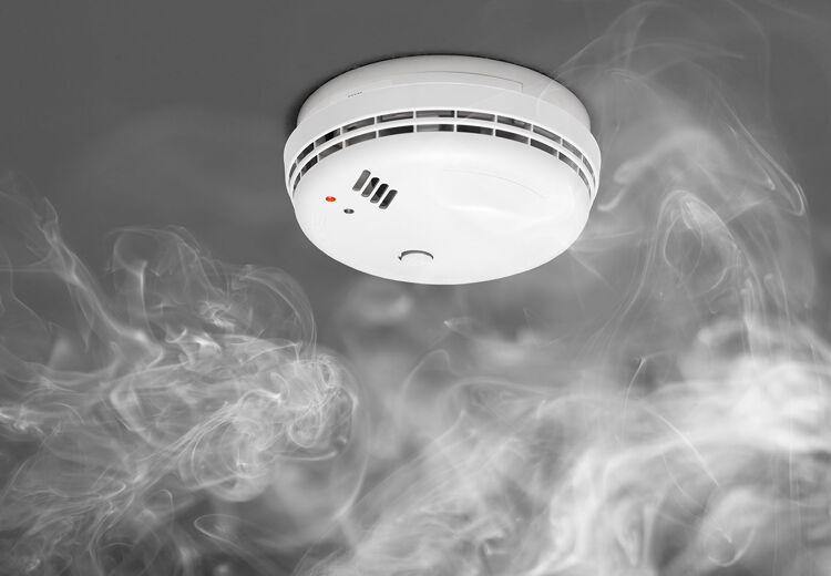 De meeste rookmelders beschikken over een optische sensor. Zij “zien” dus rook ontstaan.