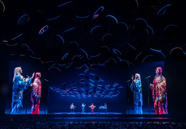 De band liet in het Queen Elisabeth Olympic Park in Londen voor de concertreeks een speciale ABBA-arena bouwen.