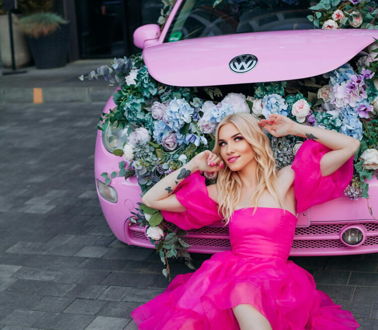 Bloemen geven je een vrolijkheidsboost. Met bloemen denk je aan feestjes, leuke dingen en vrolijke gevoelens.