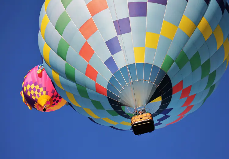 Bij heel veel mensen staat het op de bucketlist; het maken van een luchtballonvaart.