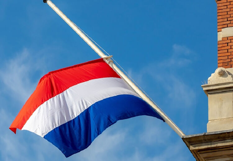 Op 4 mei hangen we de vlag halfstok.