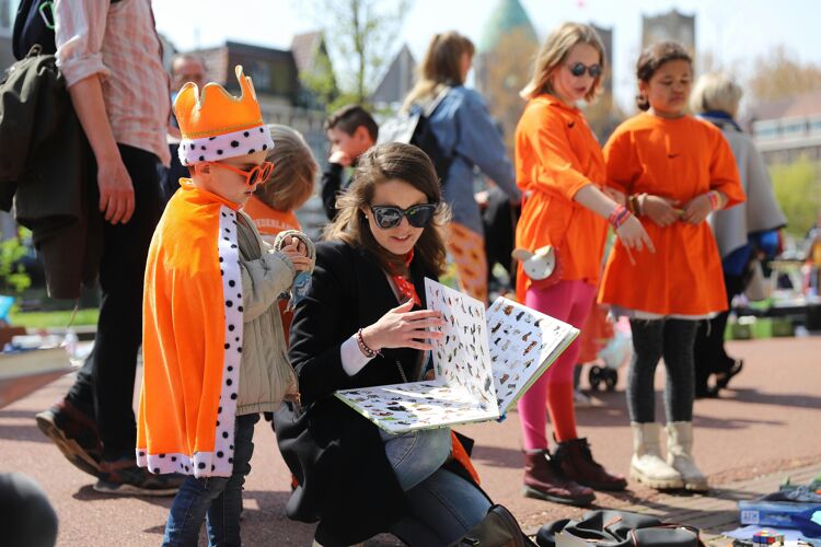 Op Koningsdag is het hele land oranje!