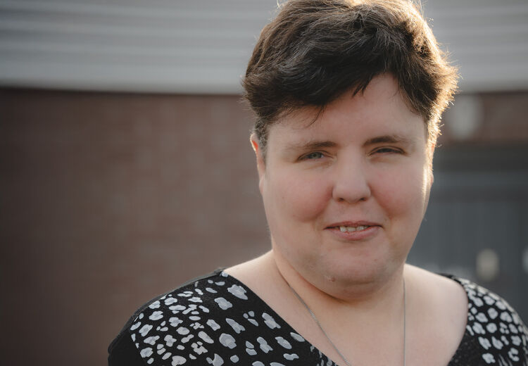 Marjolijn kreeg in 2021 te horen dat ze ongeneeslijk is. Zij helpt nu anderen met haar ervaring.