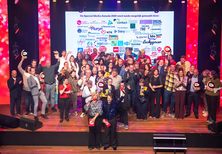 Alle winnaars en andere gasten vieren samen de Special Media Awards 2026 in Hilversum.