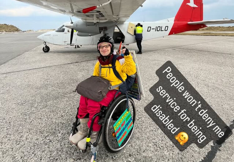 Niets is te gek voor Ilias Emmanuil om te laten zien of dingen toegankelijke zijn voor mensen met een beperking.