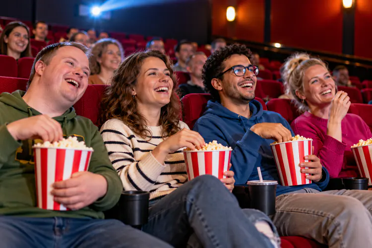 Een film is geen medicijn tegen verdriet. Maar even eropuit gaan kan je dag wel leuker maken.