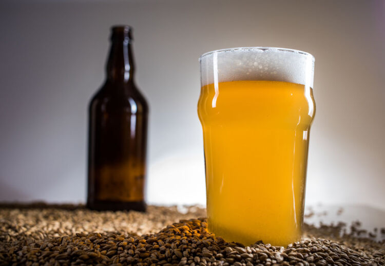 Blond bier werd voor het eerst gebrouwen in België, als variant op dubbel bier.