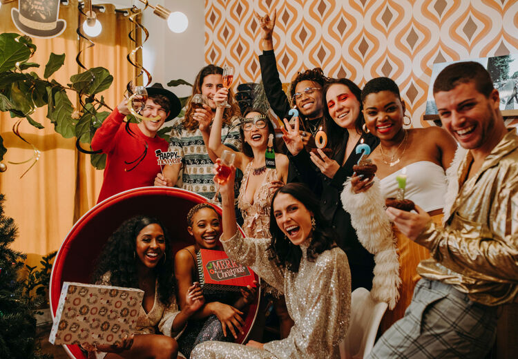 Iedereen heeft plezier. Zo ziet een gezellig en goed georganiseerd feestje eruit!