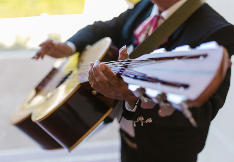 Muziek luisteren, en vooral zelf muziek maken, draagt enorm bij aan een goede gezondheid.