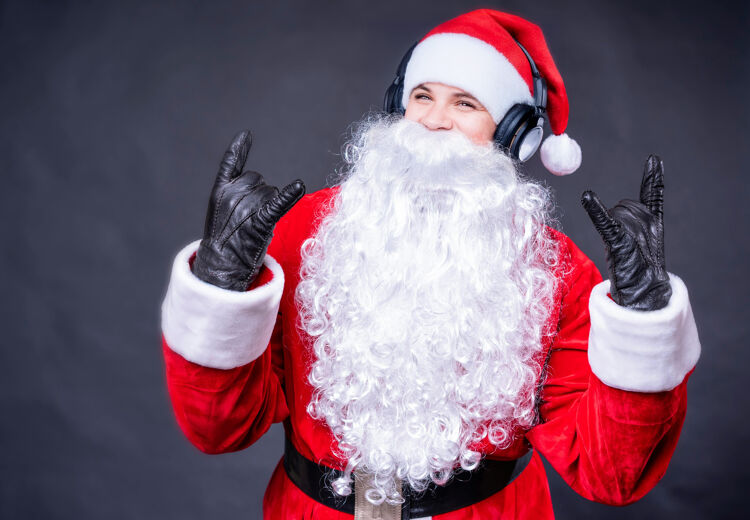 Sommige kerstliedjes duren minder dan drie minuten maar worden nu wel duizenden keren per dag gedraaid.