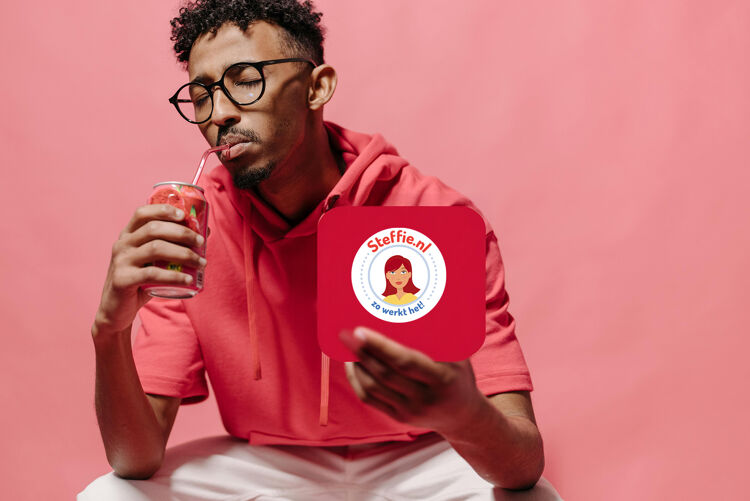 Steffie geeft altijd handige tips in makkelijke taal die iedereen kan begrijpen.