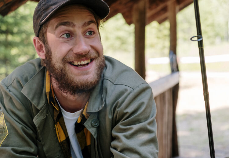 Veel mensen vinden het heerlijk om dingen alleen te doen. Lekker vissen bijvoorbeeld.