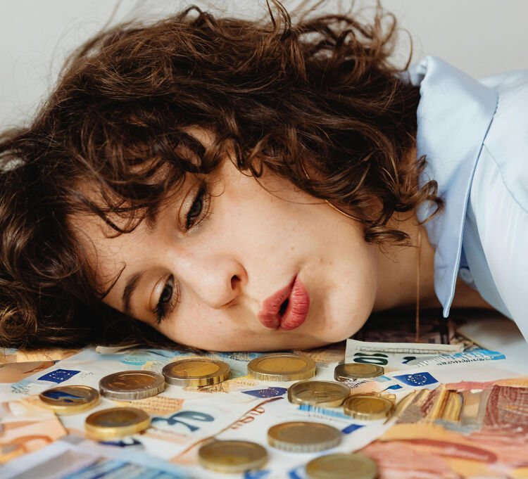 Ongeveer 440.000 mensen in Nederland verdienen het minimumloon.