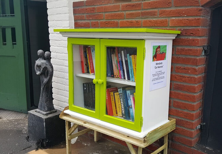 In een minibieb leen je gratis boeken, ontdek je nieuwe verhalen én deel je jouw favorieten met de buurt!
