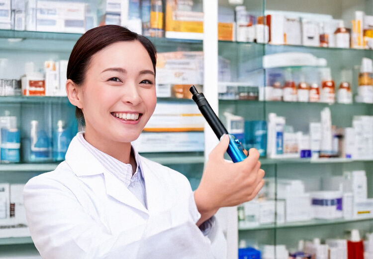 De eerste e-sigaret werd al in 2003 bedacht door een Chinese apotheker, om mensen te helpen stoppen met roken.