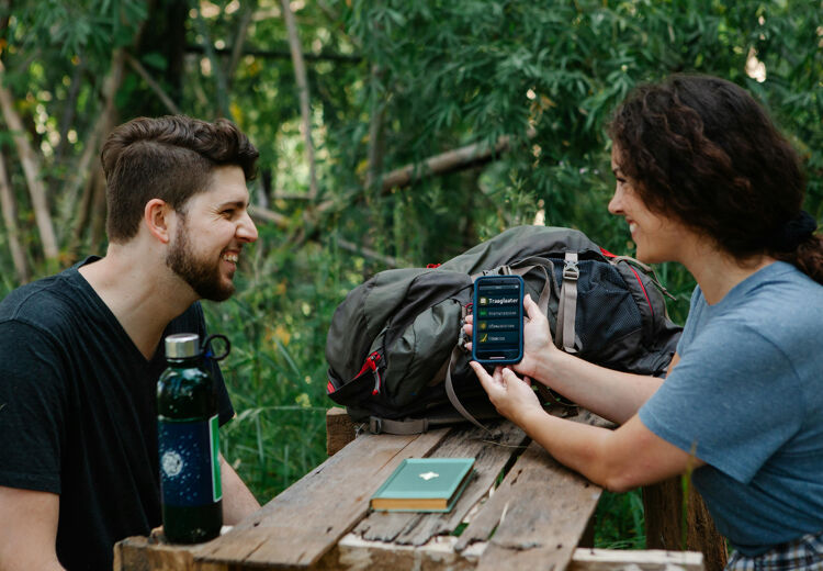 Op vakantie mengen mensen vaak woorden uit verschillende talen tot een eigen taaltje. En dat werkt verrassend goed!