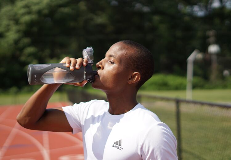 Drink extra veel water als je sport