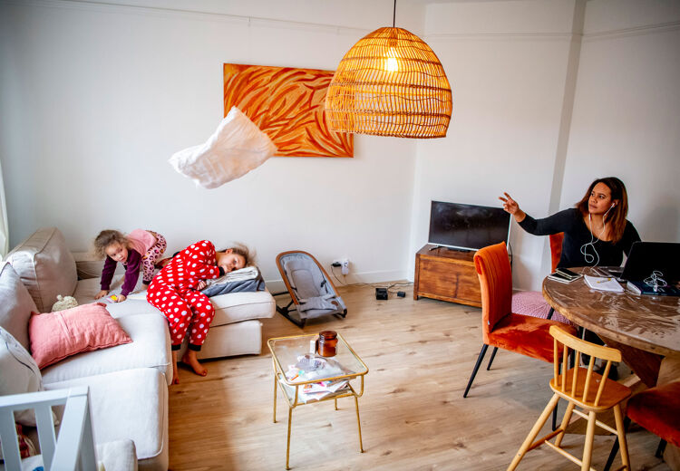 Thuiswerkende moeder