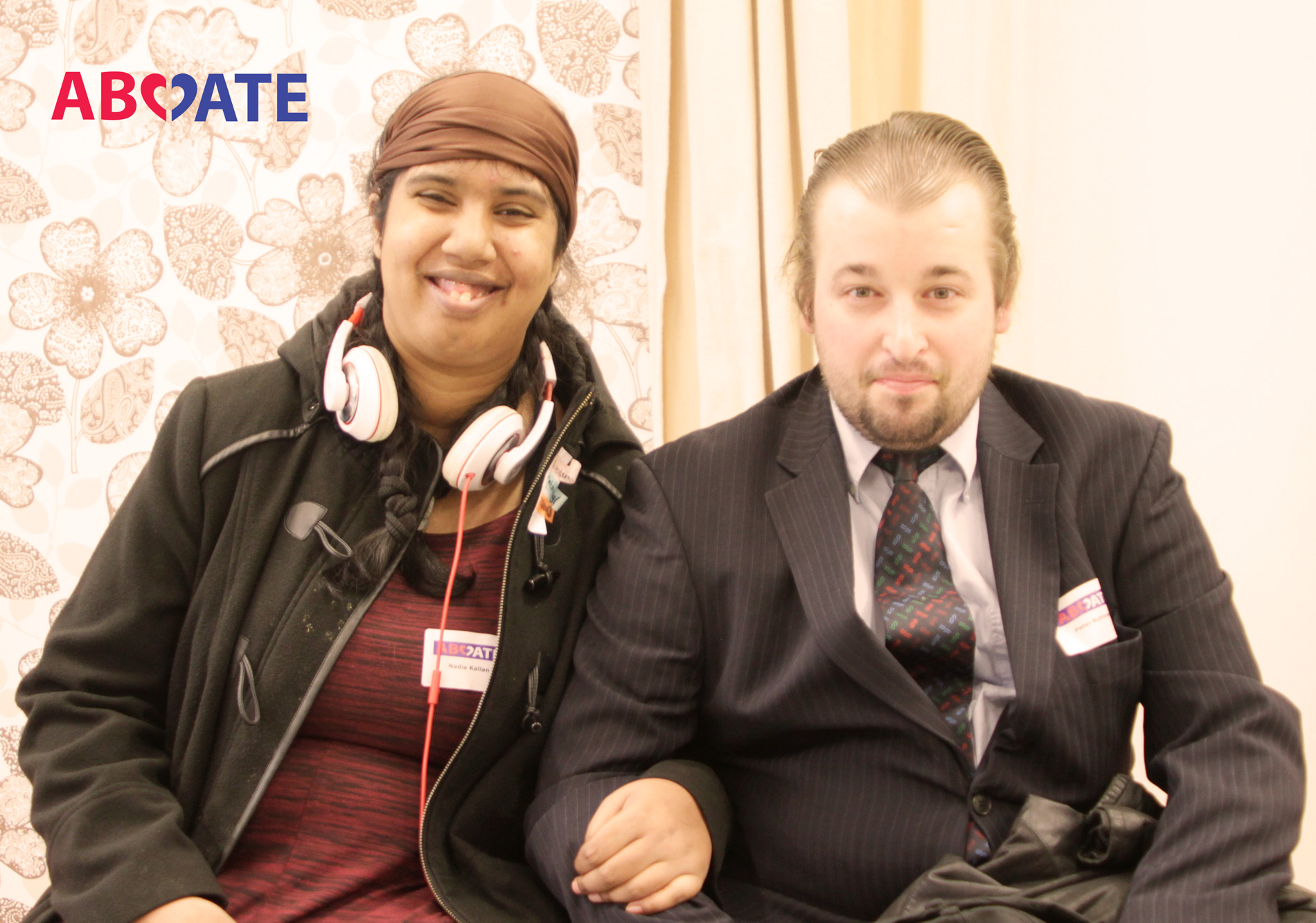 Nadia en Peter ontmoetten elkaar op het openingsfeest van ABCDate in Amsterdam.