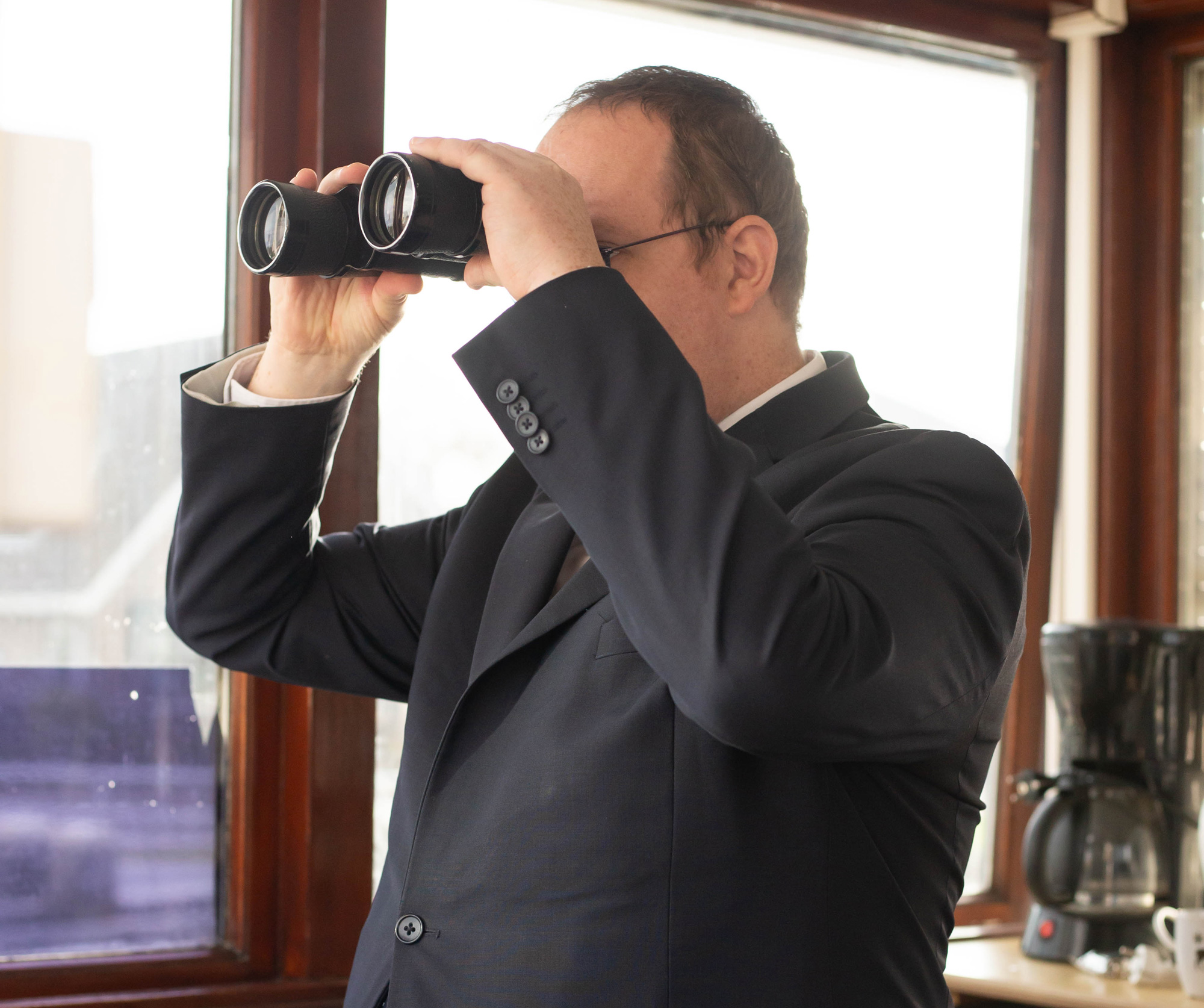 Erwin: &quot;Je houdt de wacht. Je moet op tijd reageren op de schepen. Geen dag is hetzelfde.&quot;