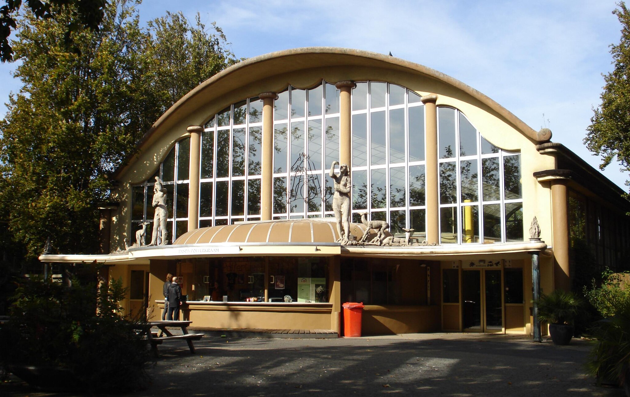 Stemmen in Diergaarde Blijdorp